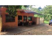 CASA CON SALONES COMERCIALES EN SAN LORENZO