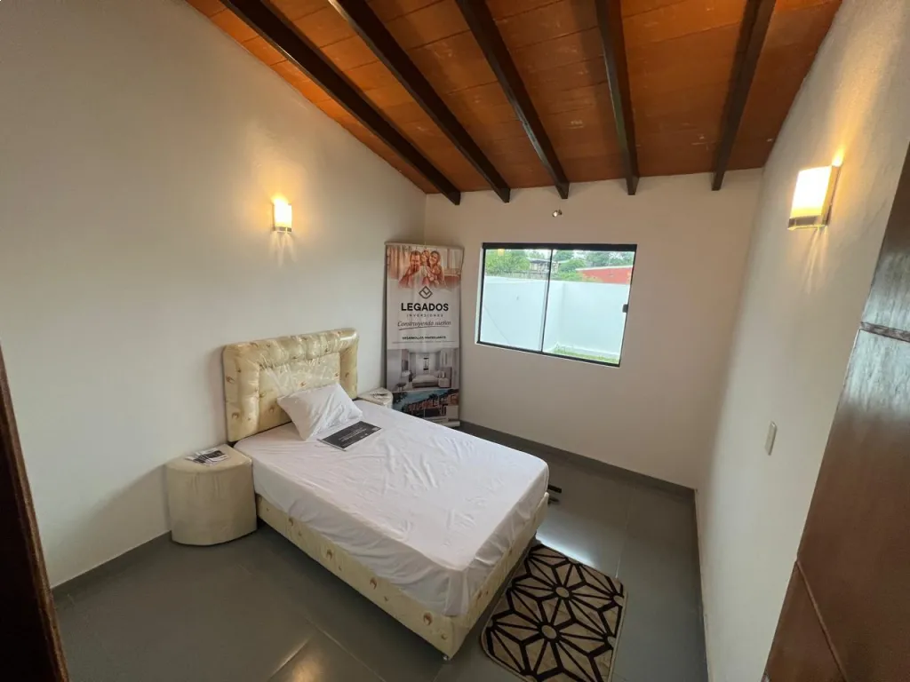 VENDO DUPLEX EN MARIANO ROQUE ALONSO - B. SAN BLAS DE DOS DORMITORIOS — foto 2