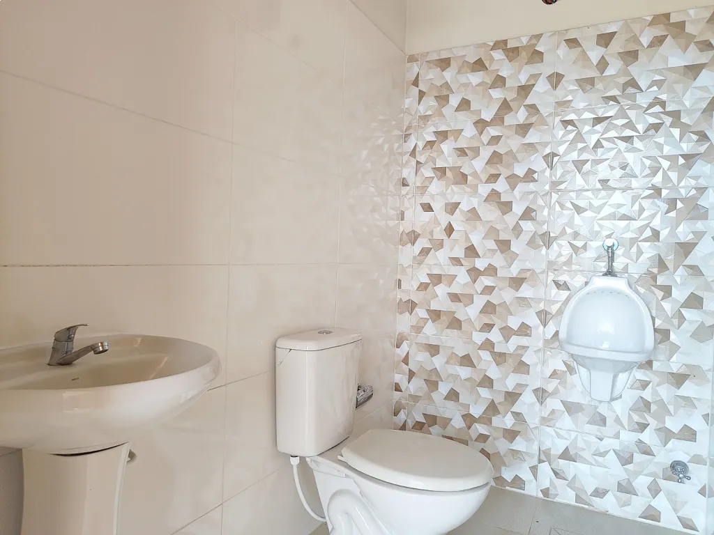 VENDO QUINTA EN SAN LORENZO - BARRIO LAURETY CON PISCINA — foto 2
