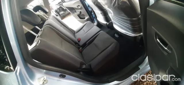 Toyota New Ractis 2011 — foto 3