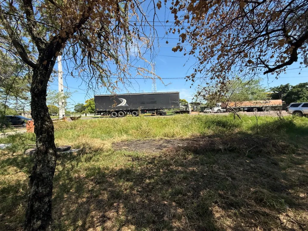 VENTA DE TERRENO SOBRE RUTA PY09 — foto 3