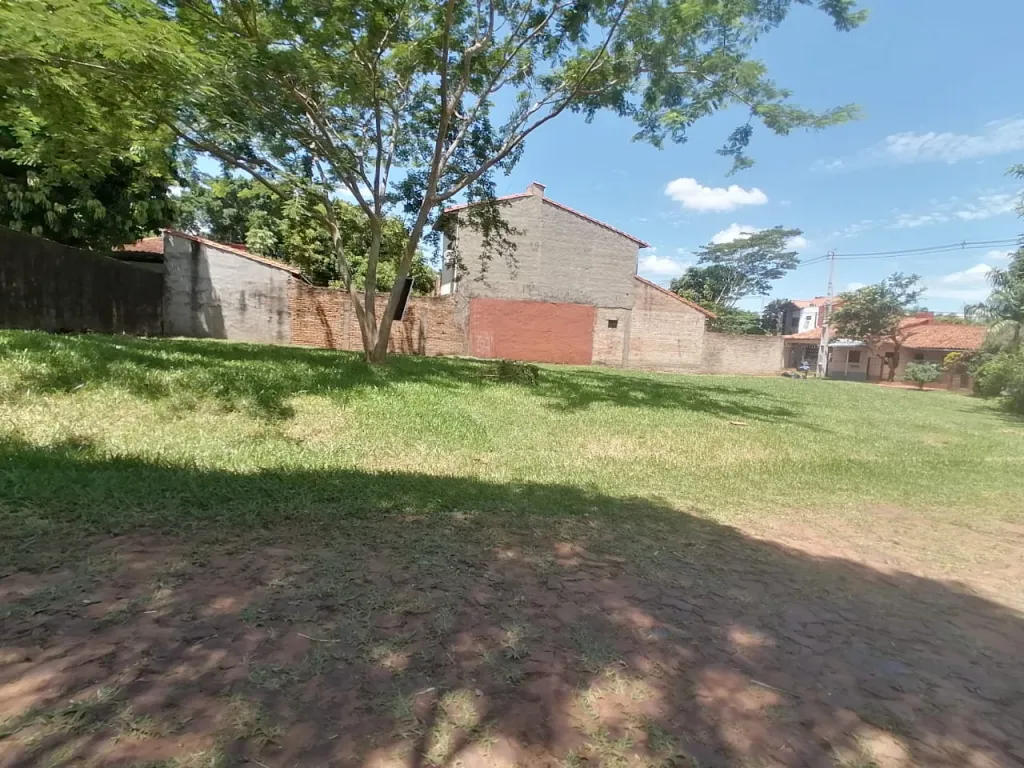 VENDO TERRENO EN ÑEMBY - BARRIO SAN CARLOS — foto 2