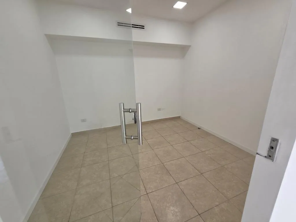 Oficina en Alquiler, Zona: ASA - España - Augusto Roa Bastos Villa Morra — фото 3