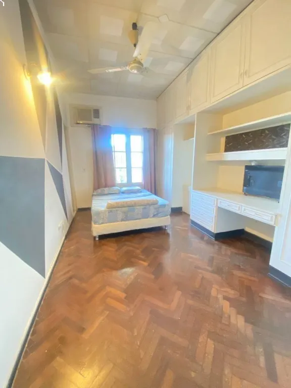 VENDO CASA DE 5 DORMITORIOS | BARRIO NAZARETH — foto 2
