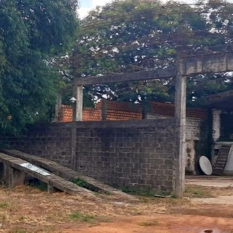 Vendo terreno nivelado para depósito en mariano Roque alonso — foto 2