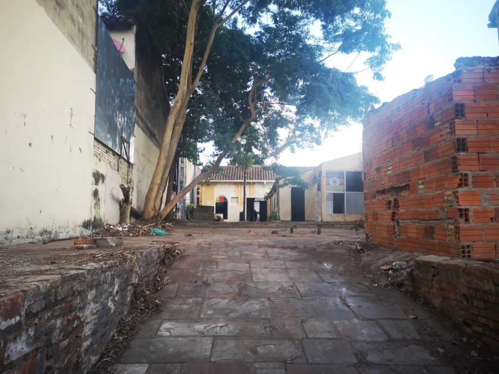 Vendo casona antigua con terreno de 581 m2 en el centro de Asunción — foto 3
