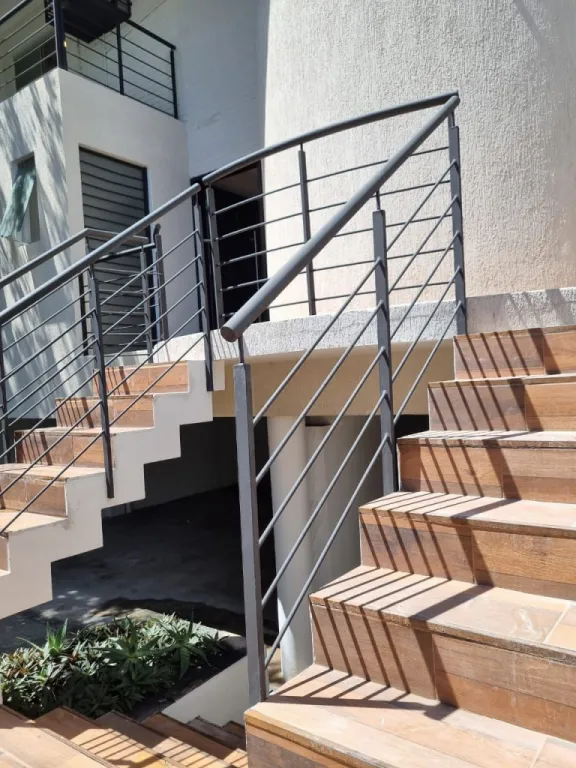 ALQUILO HERMOSO DUPLEX EN CONDOMINIO BARRIO HERRERA ZONA STA TERESA, COLEGIO GOETHE PLANTA — foto 2
