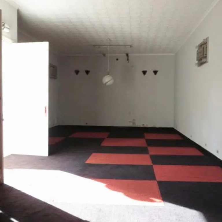 Vendo propiedad a refaccionar en las mercedes Asunción — foto 2