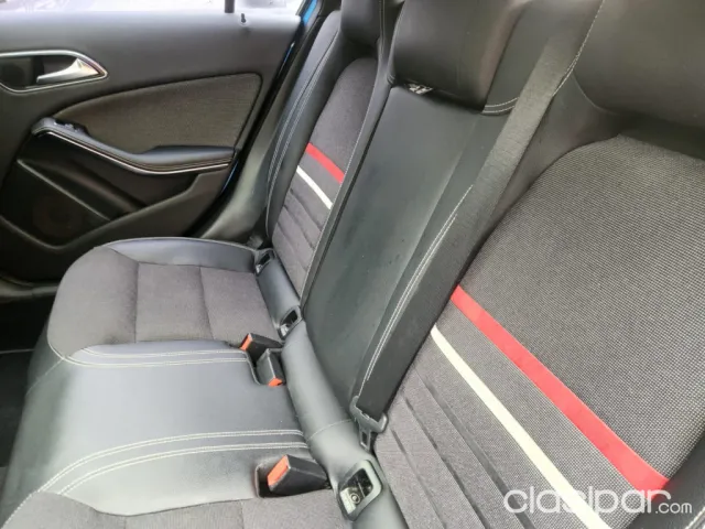 Mercedes-Benz A 200 2014 — foto 8
