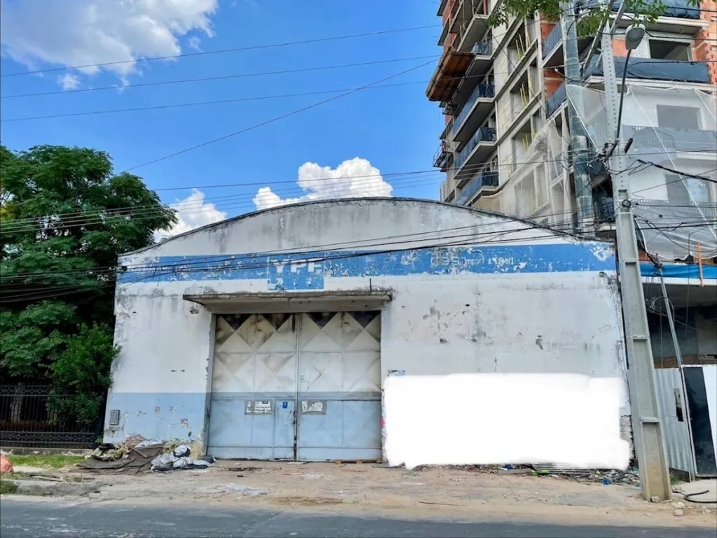 SE ALQUILA TINGLADO DE 450 M2 EN ZONA EXCLUSIVA DE ASUNCION — photo 2