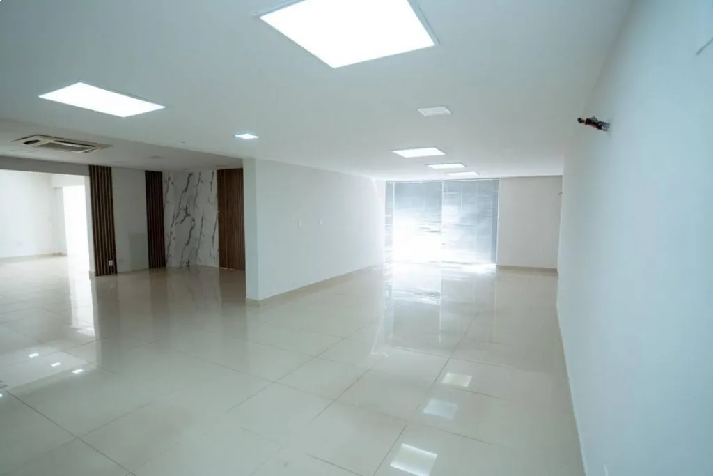 Vendo amplia oficina en Villa Morra Asunción — фото 2