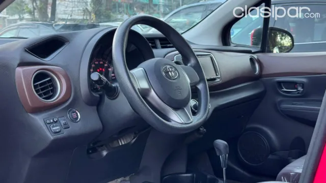 Toyota Vitz 2012 — foto 5
