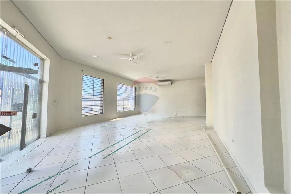 Vendo Edificio sobre Rodríguez de Francia e Brasil — foto 2