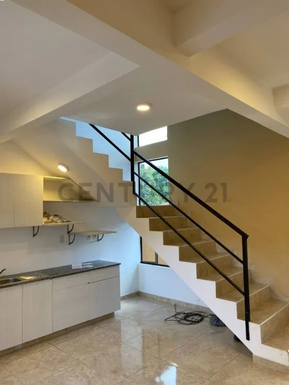 Vendo Duplex en Lambaré con renta incluida. — foto 3