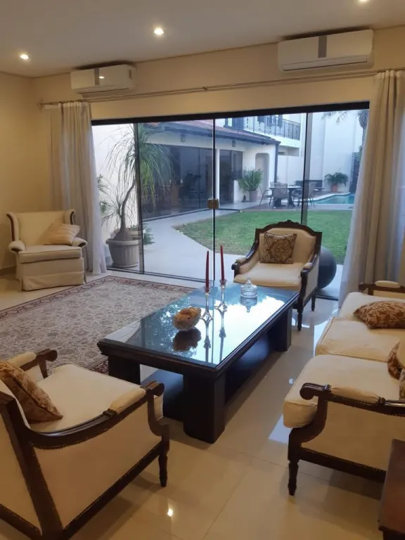 MANORA EN VENTA: 600 M2, ELEGANTE RESIDENCIA, 4 SUITES, JARDIN, PISCINA, 470.000 USD. — фото 3