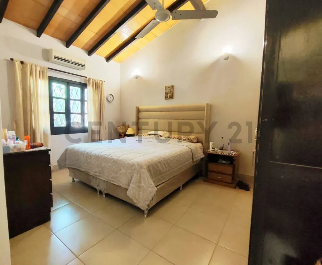 Vendo amplia casa en Luque — foto 3
