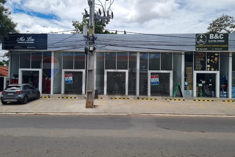 Salones Comerciales en Fernando de la Mora — Foto 2