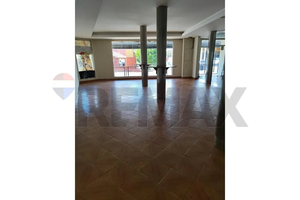 VENDO AMPLIO LOCAL COMERCIAL SAVDA.11 DE SETIEMBRE-FDO.DE LA MORA A CUADRAS DE MCAL.ESTI — foto 2