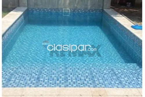 Vendo dúplex de 3 dormitorios con piscina en Laurelty, Luque — foto 3