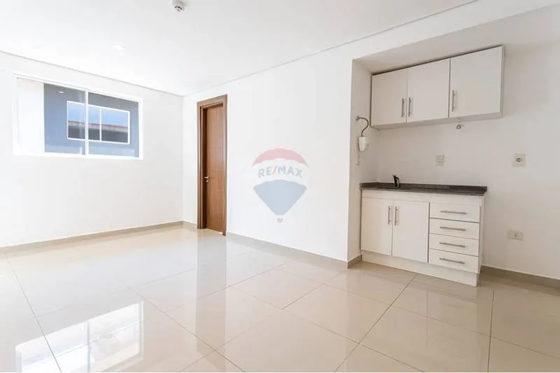 Casa - Venta - San Lorenzo, Paraguay — foto 3