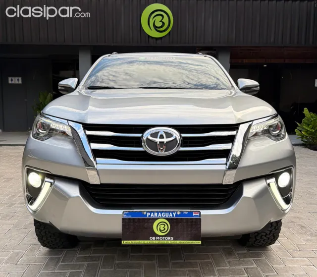 Toyota Fortuner 2019 — foto 2