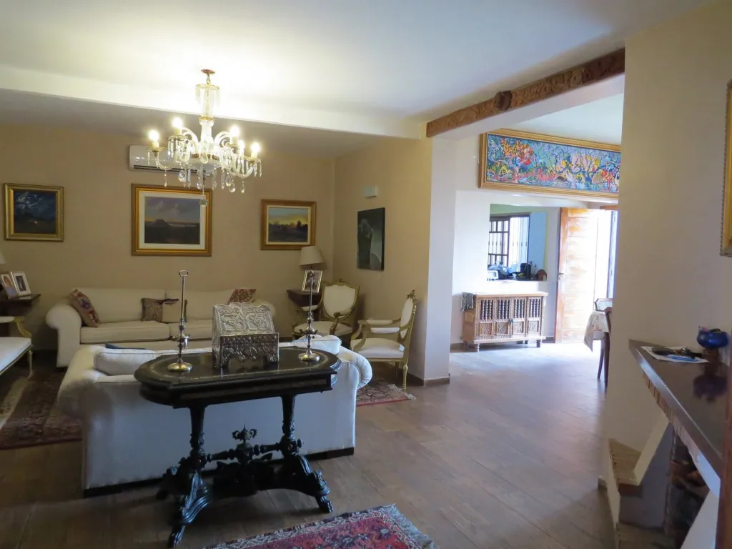 BO SAN ROQUE, CENTRO: VENDO IMPECABLE RESIDENCIA FAMILIAR, 495M2, 4 DORMIT, ESCRITORIO. — foto 2