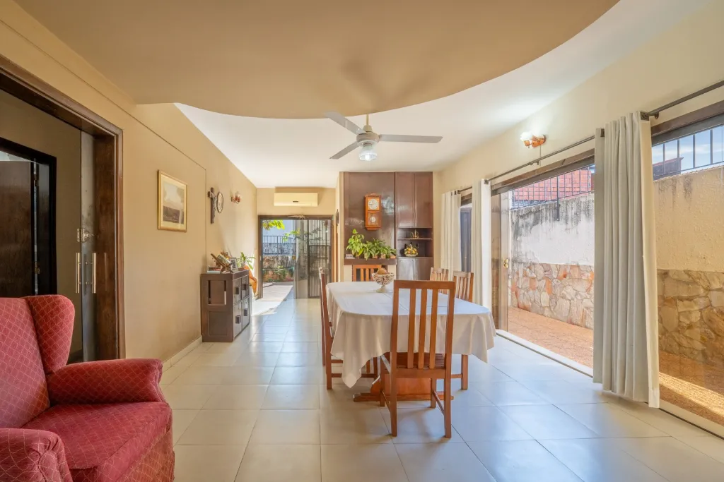 Vendo Casa de 5 habitaciones en Sajonia — foto 2
