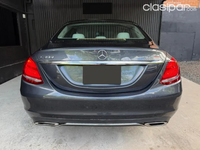 Mercedes-Benz C300 2015 — foto 7