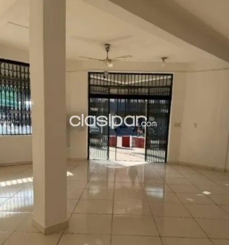ALQUILO AMPLIO LOCAL COMERCIAL EN ESQUINA CÉNTRICA DE SAN LORENZO — foto 2