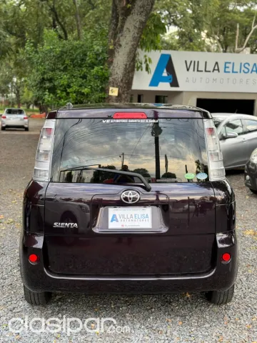 Toyota Sienta 2012 — foto 8