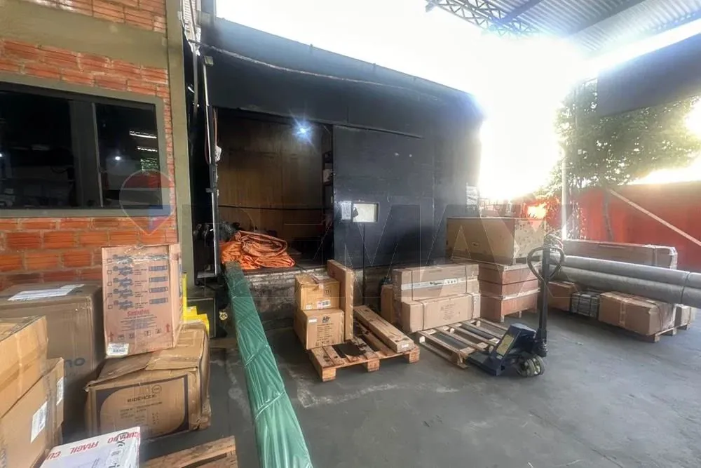 Alquilo depósito tinglado con oficina Villa Aurelia Asunción — photo 3