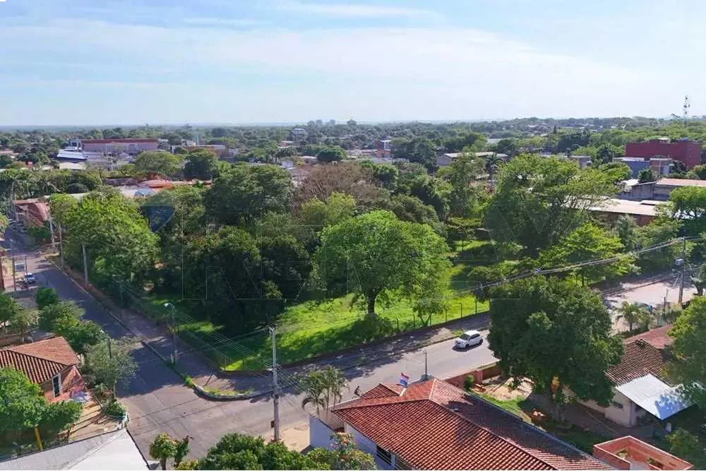 Terreno en esquina 4.460 m² en Fernando de la Mora — foto 3