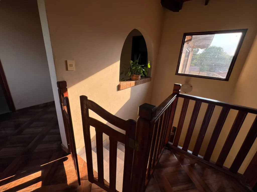 Vendo Hermosa Casa de 2 plantas en el Barrio San Jose _ San Lorenzo — foto 3