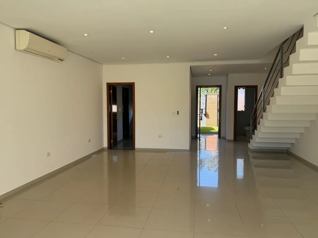 Alquilo Dúplex en Luque - Zona Favero — foto 2