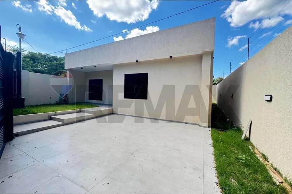 CHALET MODERNO EN VENTA LUQUE SANBER — foto 2