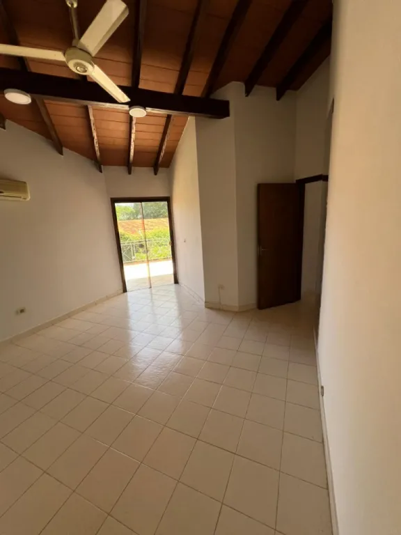 VENDO CASA 3 DORMITORIOS CON PISCINA EN FERNANDO DE LA MORA – ZONA NORTE — foto 3