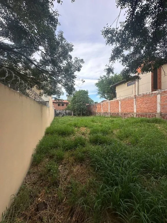 VENDO TERRENO – BARRIO SANTA LIBRADA, ASUNCIÓN — foto 2