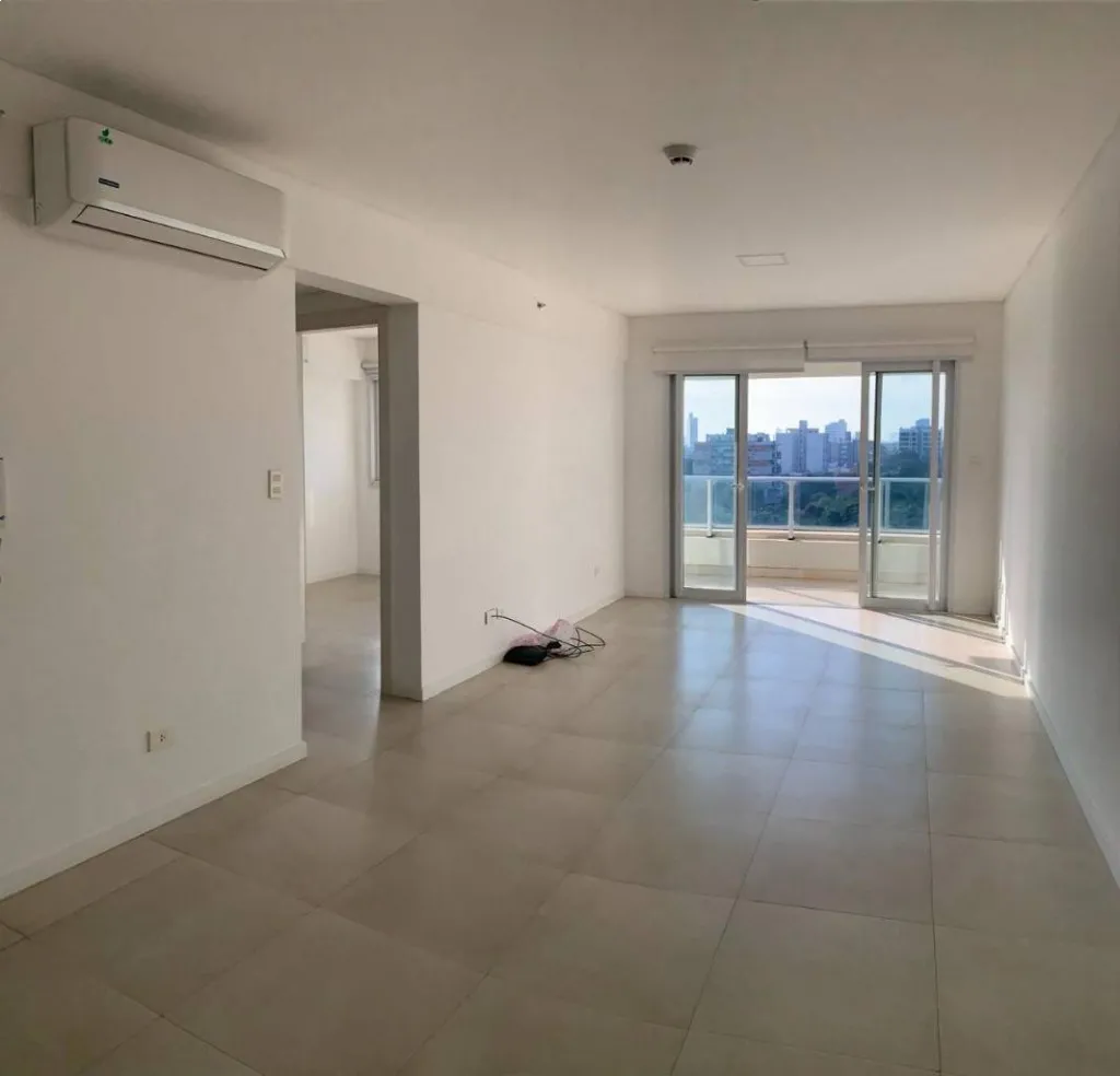 Vendo departamento 2 habitaciones 2 cocheras LAS MERCEDES — foto 2