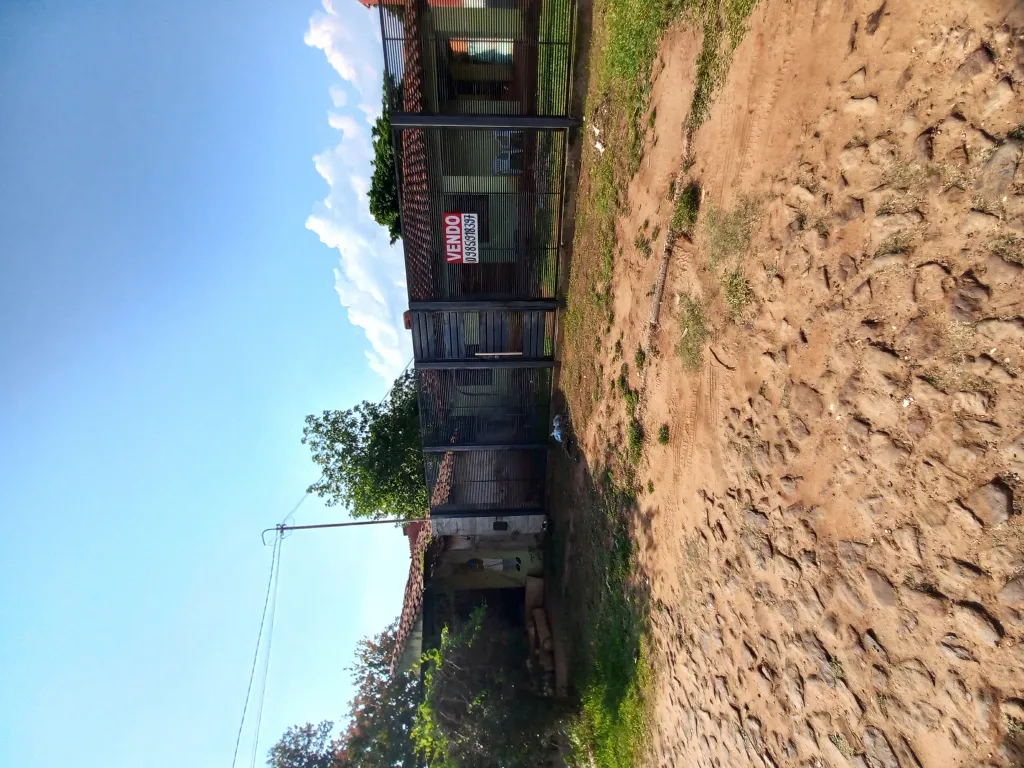 VENDO ‼️ HERMOSA PROPIEDAD EN SAN LORENZO BARRIO SAN FELIPE.ZONA RESIDENCIAL, TITULADO. — foto 2