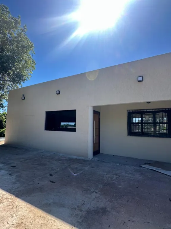 CASA EN VENTA EN FERNANDO DE LA MORA, ZONA SUR — foto 2