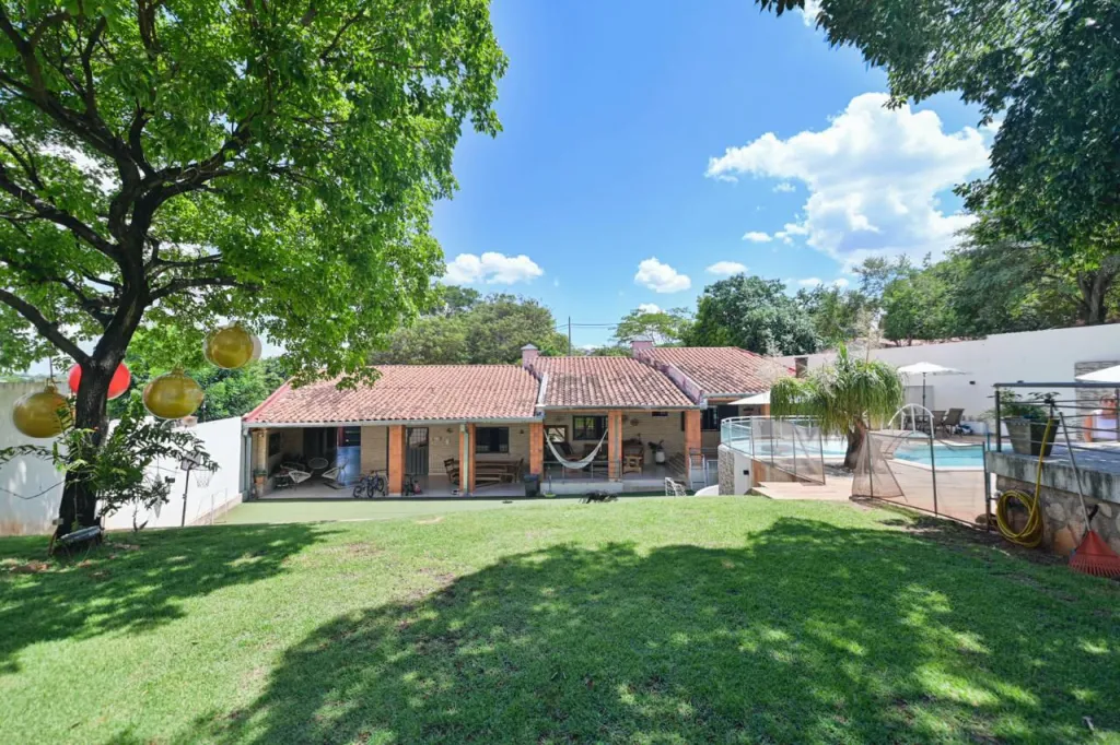 Vendo Amplia Casa de 5 Habitaciones en Barrio Puerto Pabla en Lambaré — foto 2