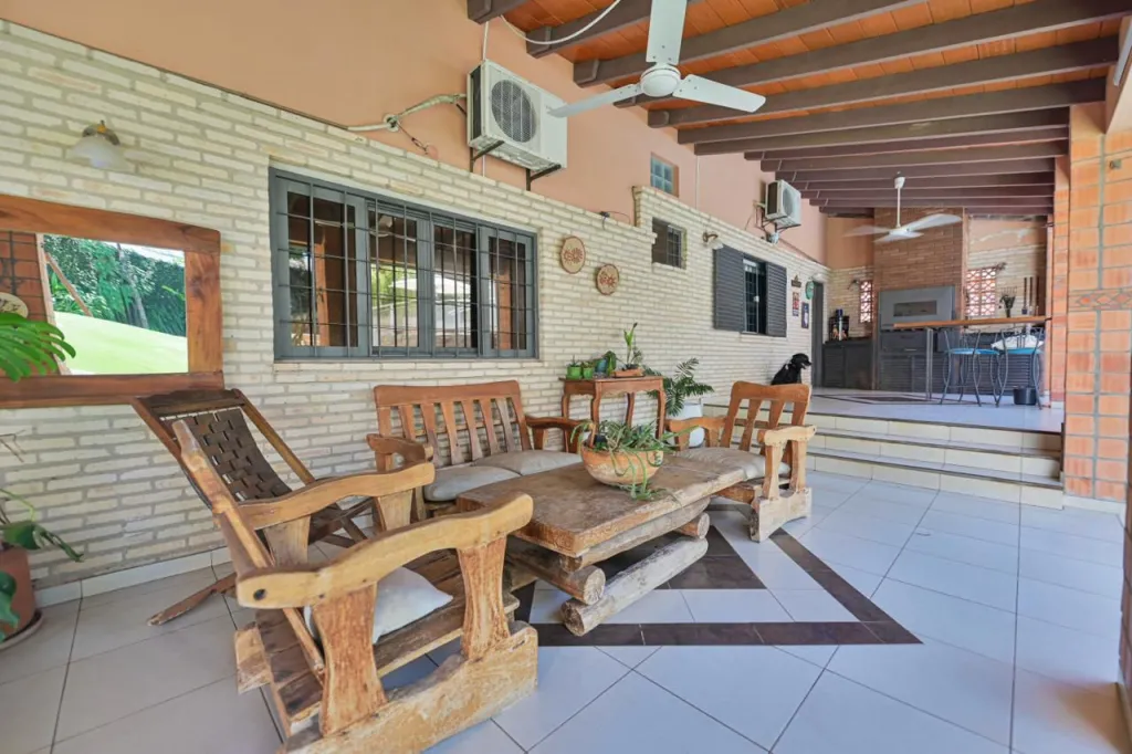 Vendo Amplia Casa de 5 Habitaciones en Barrio Puerto Pabla en Lambaré — foto 3