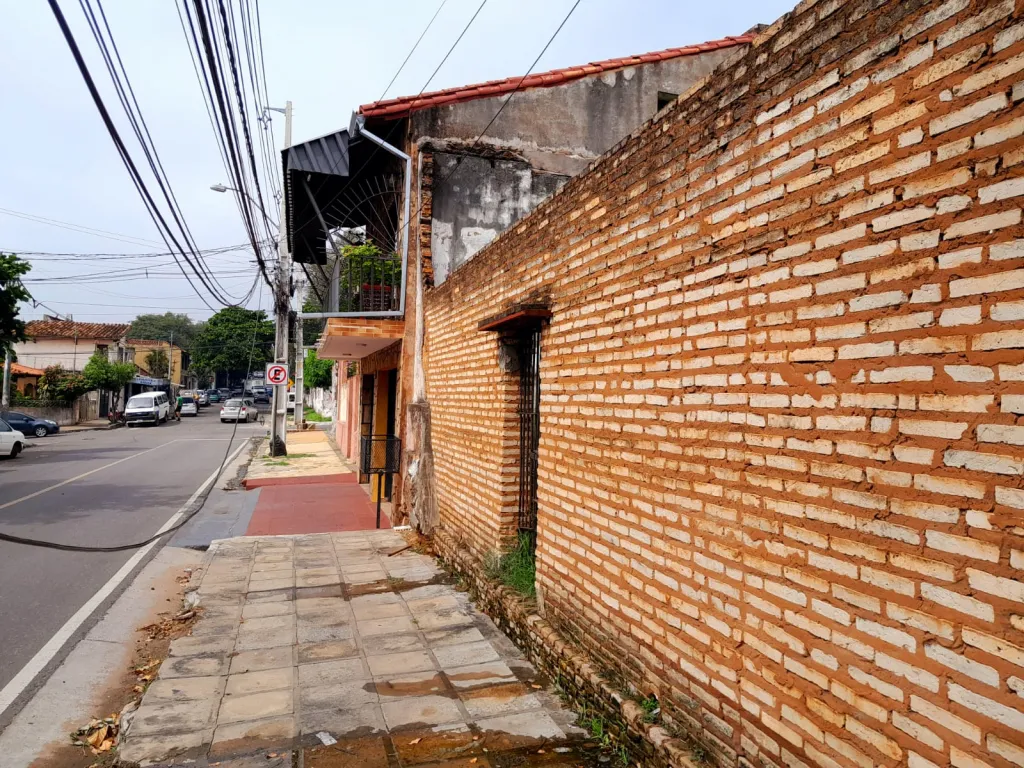 VENDO TERRENO EN SAJONIA SOBRE DR. PAIVA‼ — foto 3