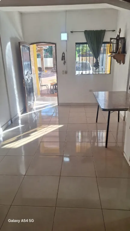 HERMOSA CASA A MTS DEL PALACIO DE JUSTICIA SAN LORENZO — foto 3