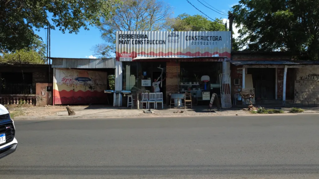 LOCAL COMERCIAL EN VENTA - SAN ISIDRO LAMBARÉ — фото 3