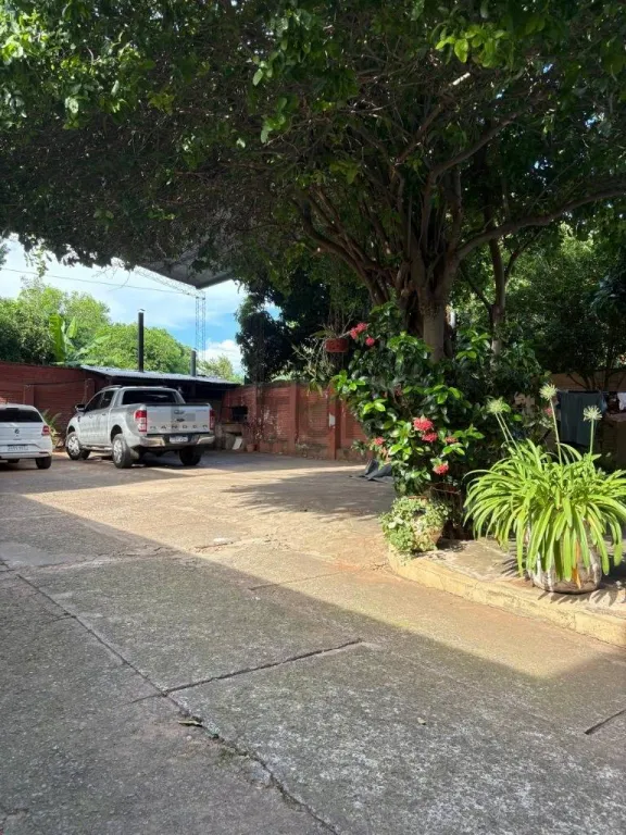 Vende Casa en tercer barrio, estratégicamente Ubicada a Metros de Coronel Martínez — foto 2
