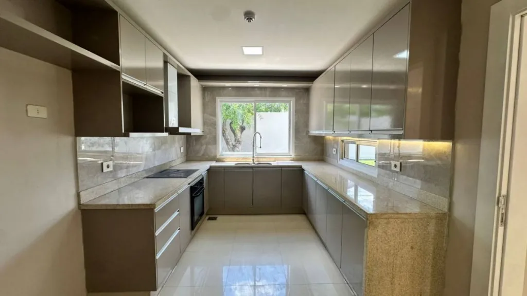 VENDO CASA PREMIUM 3 DORMITORIOS EN CONDOMINIO LEGANZZA ZONA YACHT — foto 3