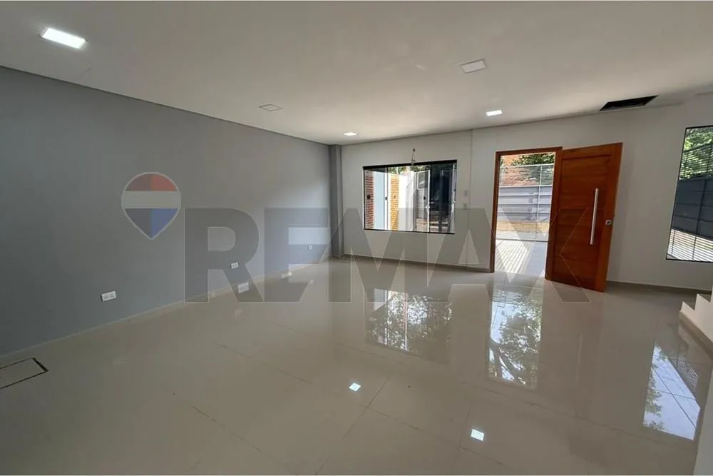 Dúplex a Estrenar en Fernando de la Mora — foto 3