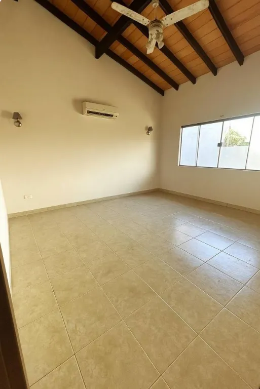 EN VENTA – CASA EN BARRIO MARISCAL ESTIGARRIBIA — foto 3