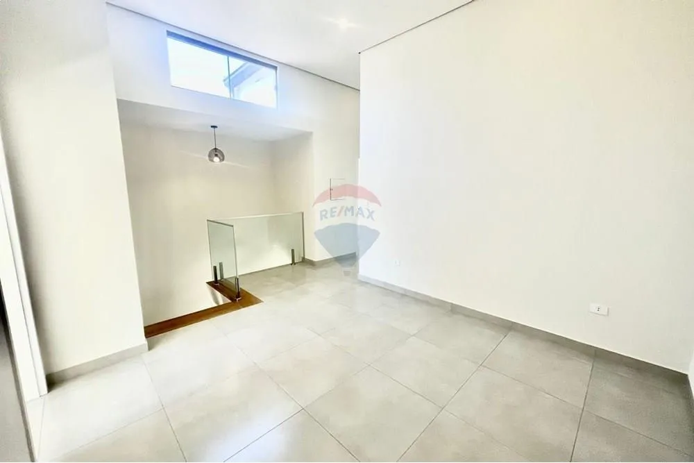 VENDO DUPLEX CPATIO Y PISCINA, 3 HAB.EN LOMA PYTA BO.LAS COLINAS — Foto 3